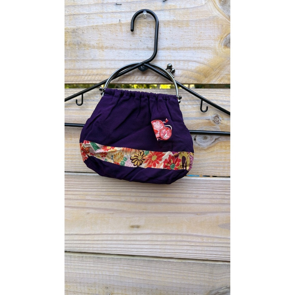 Japanese Chirimen Purple Floral Silk Kiss Lock Pouch Handbag Metal Ring Handle